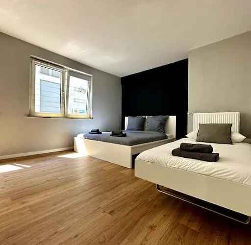 Schoene 2 1/2 Zimmer Im Herzen Von 公寓